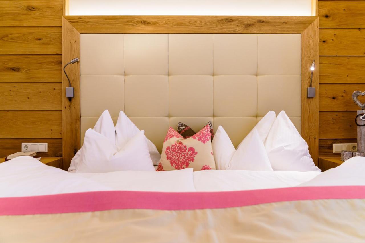 Hotel Fischerwirt Natur Waldspa Faistenau Εξωτερικό φωτογραφία